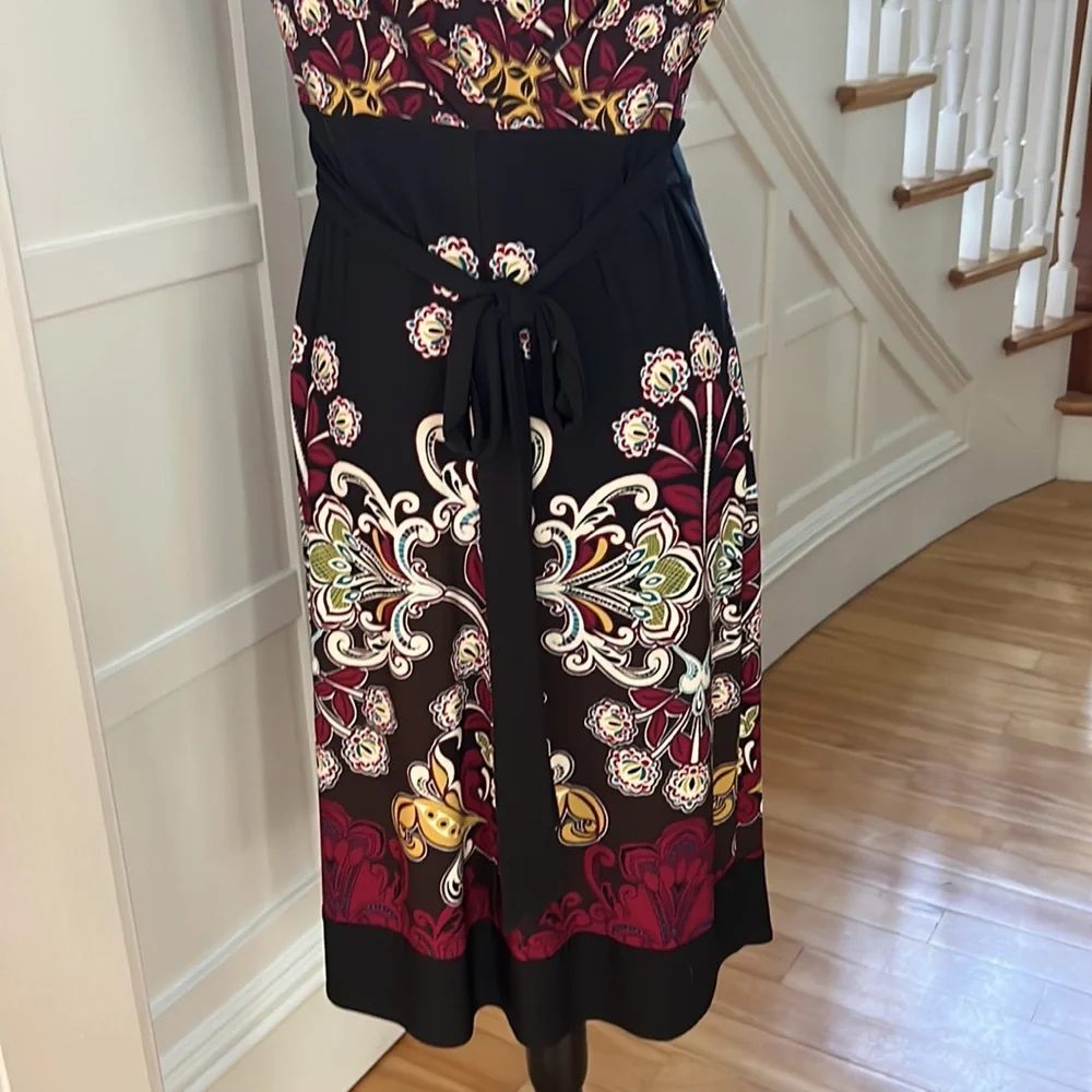 London Times size 12 sundress with “V” front and back and back tie - Picture 7 of 9